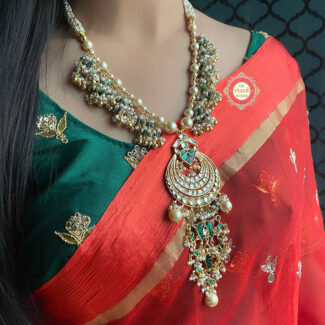 Muhurat Gold Polish Chaand Necklace