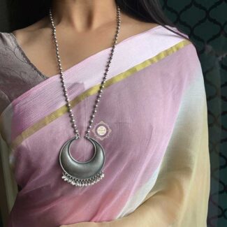 Ruhaaniyat Chaand Necklace