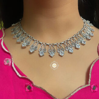 Sterling Silver Splendid Zircon Stone Tilak Necklace