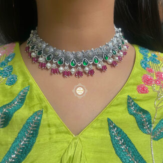 Utsav Exquisite Drop Necklace With Earring