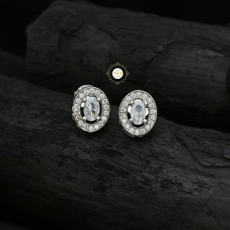 Sparkling Treasure Oval Earring