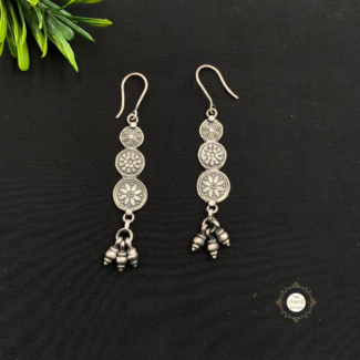 Noor Lightweight Earring